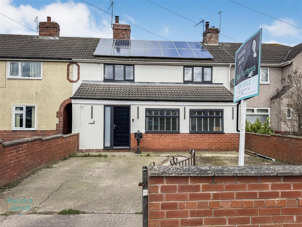 3-bed terraced on Lime Tree Avenue, Thurcroft, Rotherham, £180,000