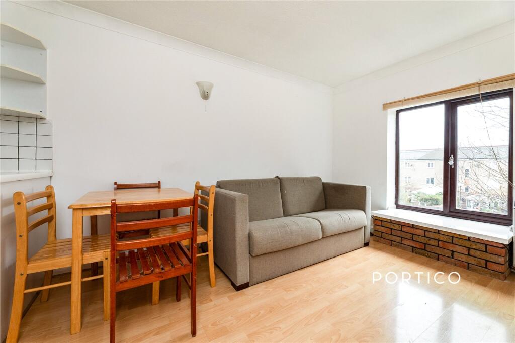 Main image of property: Hallywell Crescent, London, E6