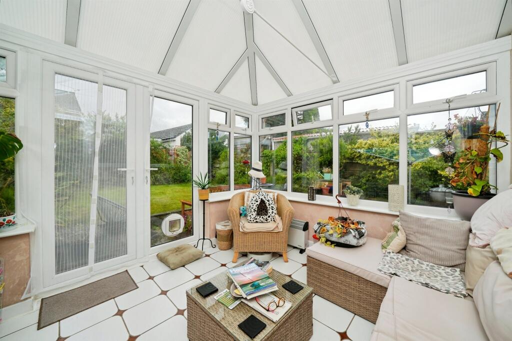 Melksham Drive, Wirral photo 3