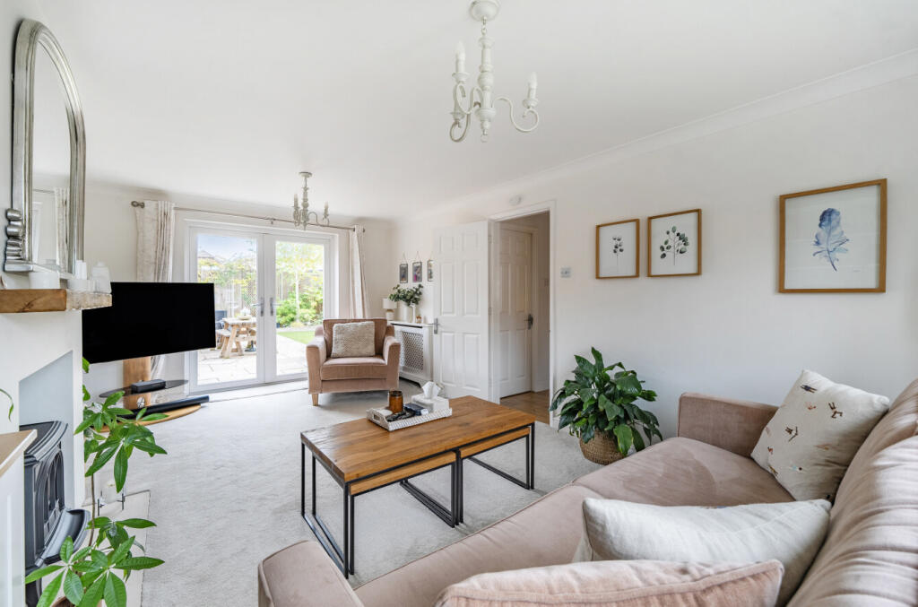 House in Newell Green, Warfield - View 2