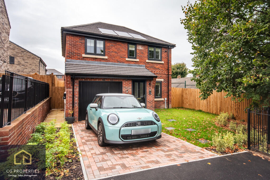 3-bed detached on Lime Tree Grove, Wath-upon-dearne, £290,000