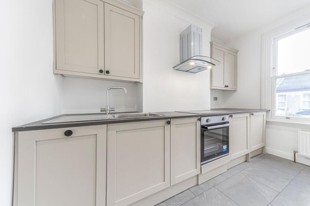 Main image of property: Elmer Road, London, SE6