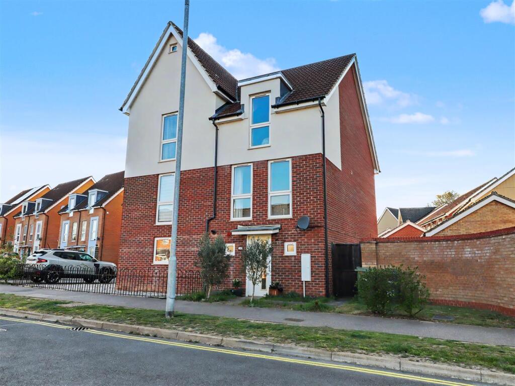 Main image of property: Poethlyn Drive, Costessey, Norwich