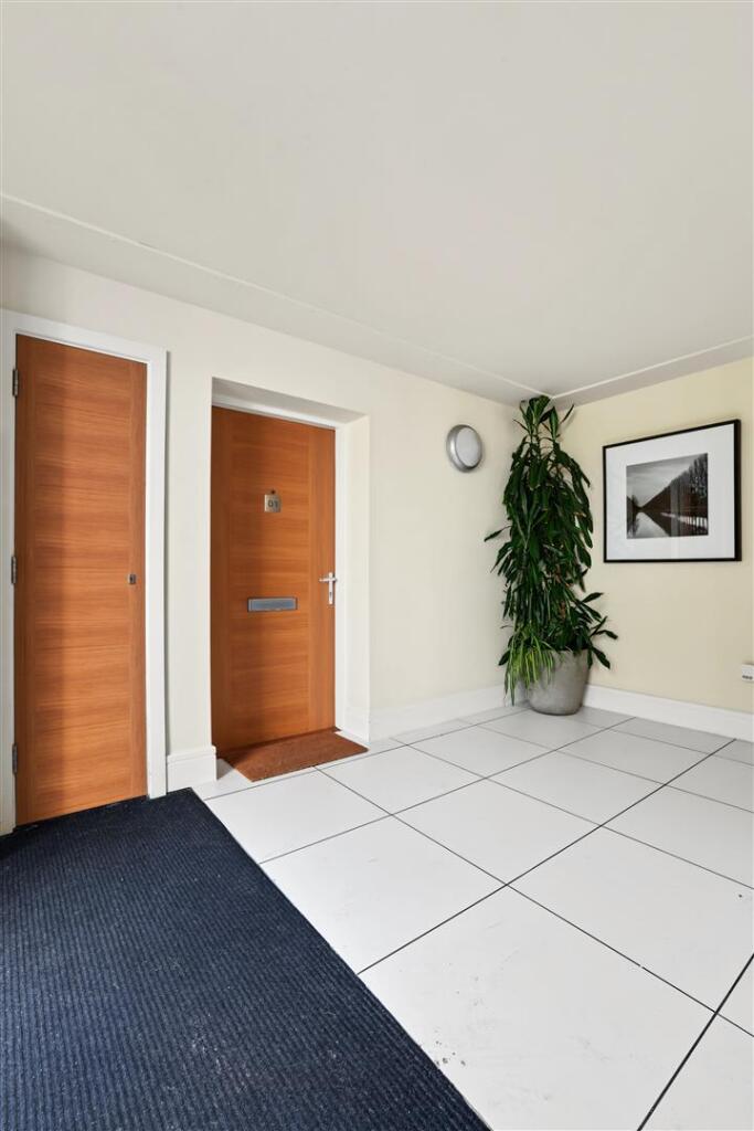 Apartment in Glasgow - View 5