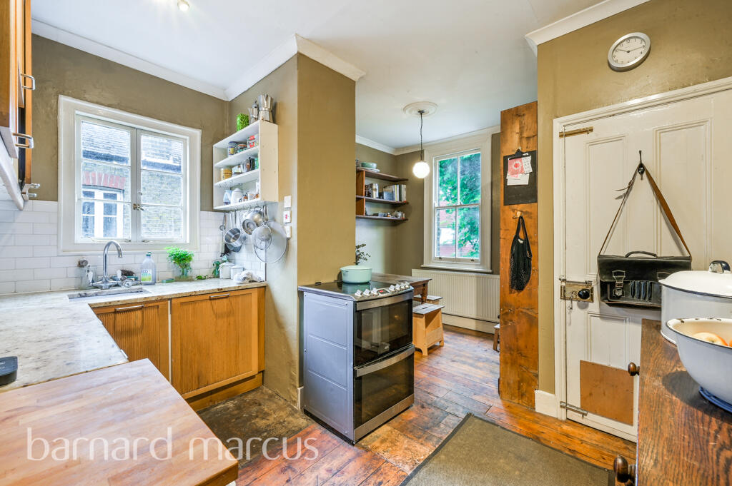 Apartment in London - View 4