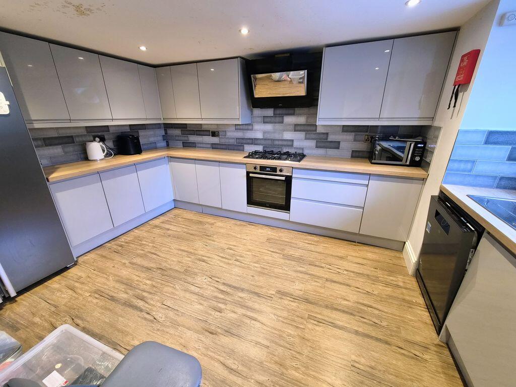 Lumley Avenue, Leeds photo 2