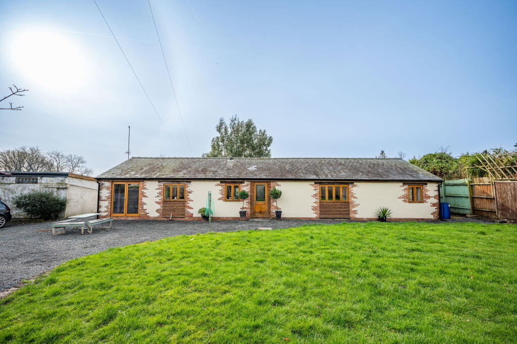 Little Park Farm, Llanvihangel Crucorney, Abergavenny, NP7 8EH photo 4