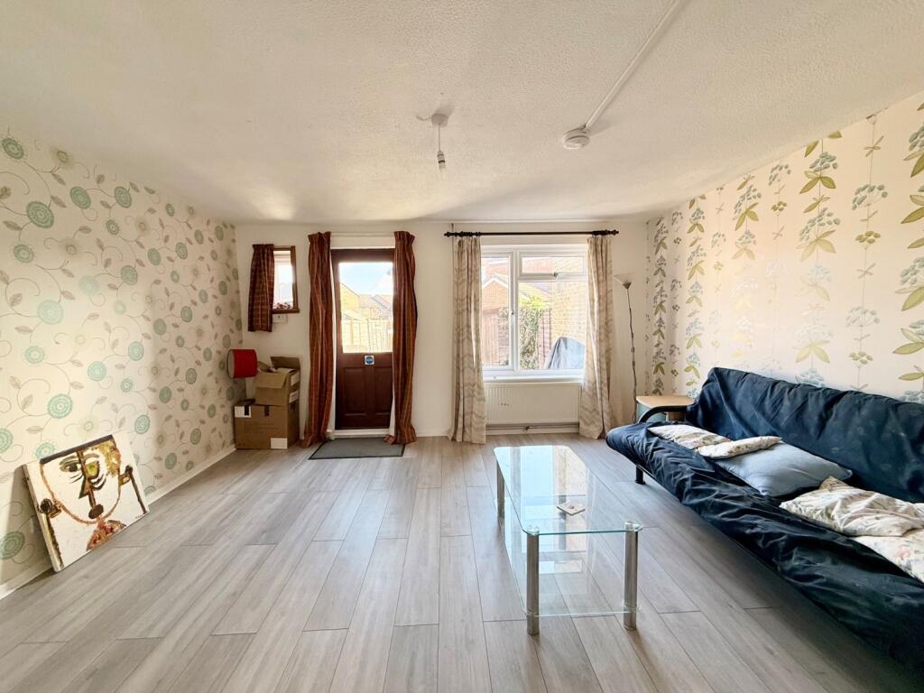 House in Twickenham - View 2