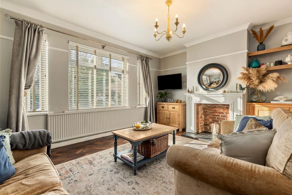 Queensway, Haverfordwest, SA61 - View 2