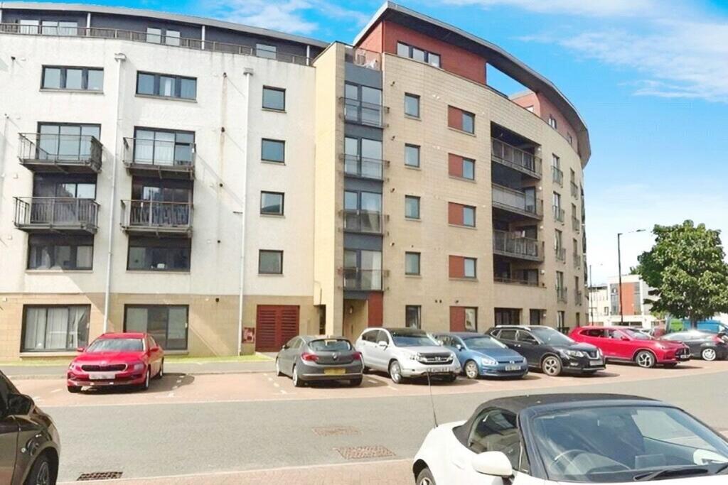 Main image of property: 5, East Pilton Farm Crescent, Flat 6, Edinburgh, EH52GF