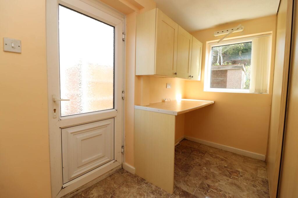 Brookhurst Avenue, Bromborough photo 4