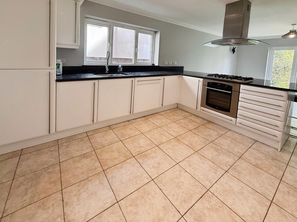 Main image of property: Nazeing New Road, BROXBOURNE