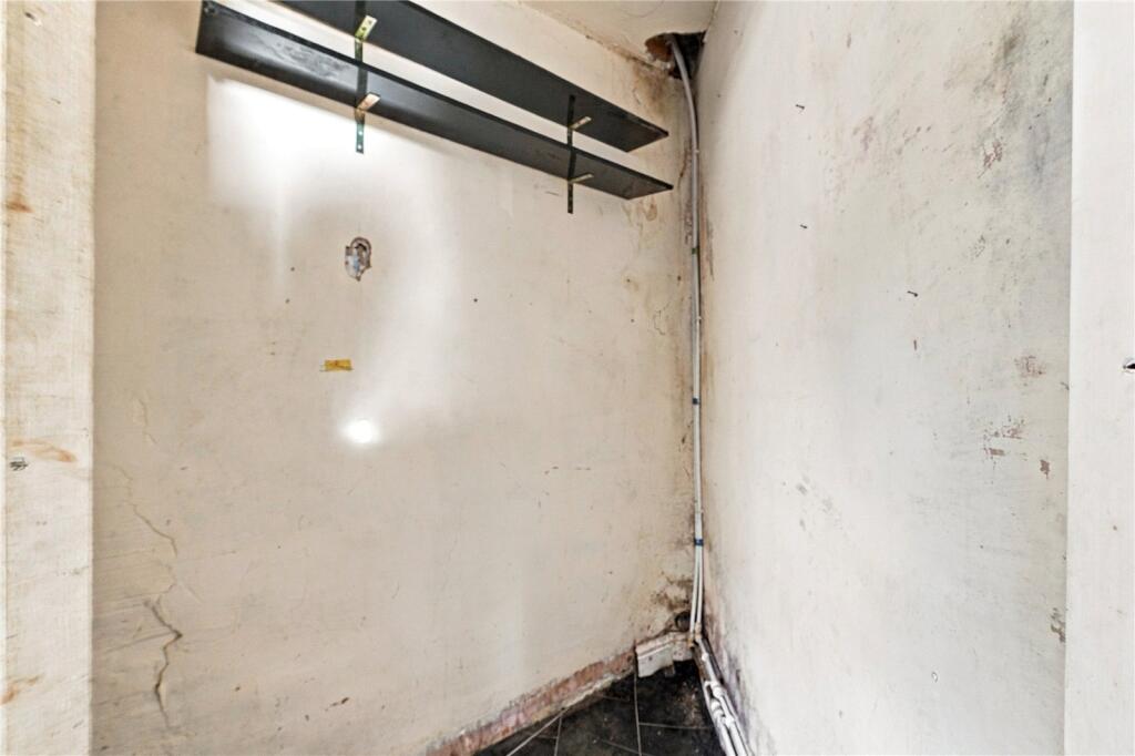 House in Burnley, Padiham - More