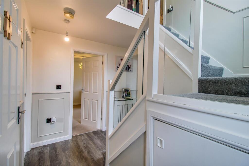 House in Kirklees, Mirfield - View 5