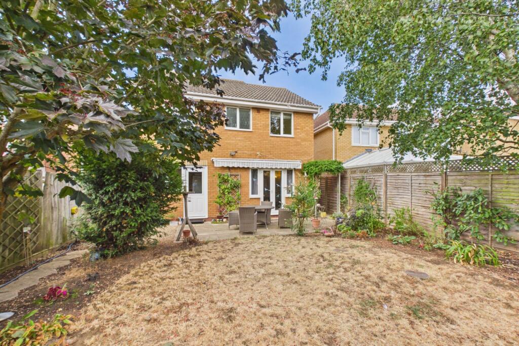 House in Biggleswade, Central Bedfordshire - More