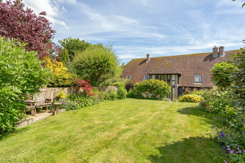 3-bed house on Chawton, Alton, GU34, £750,000