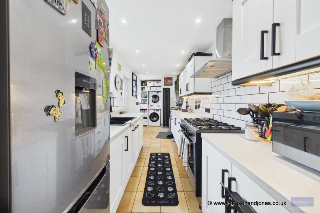 House in Kingston upon Thames - View 5