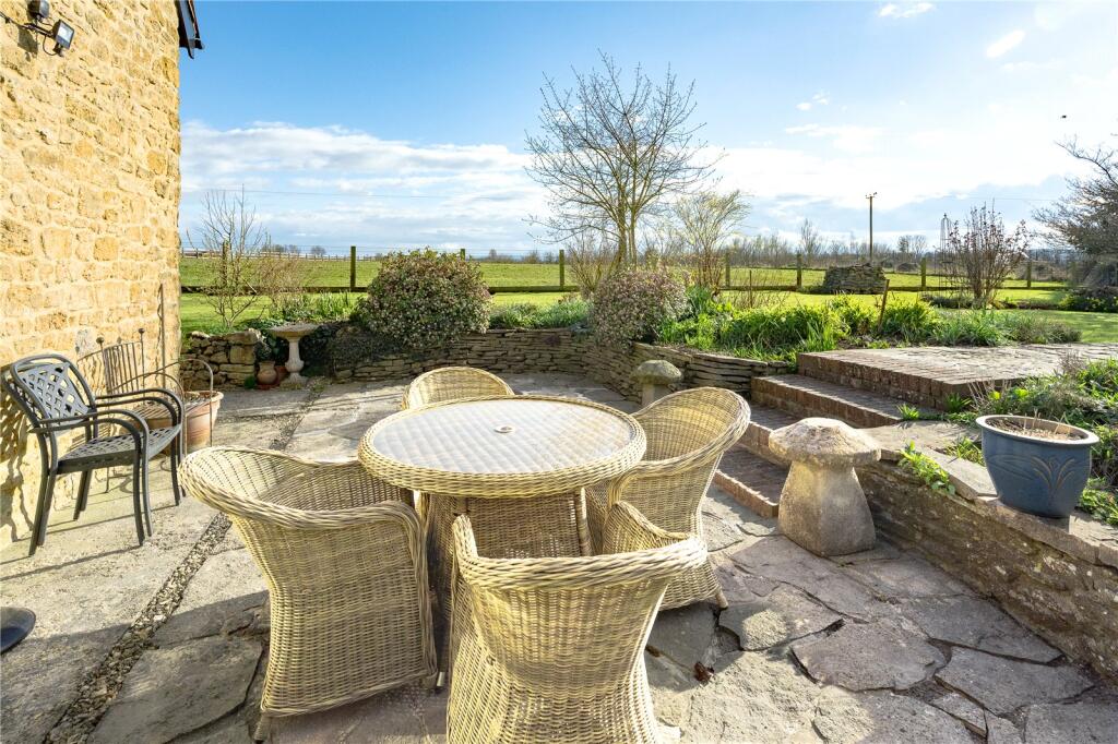 House in Kington Magna, Bowden - View 2