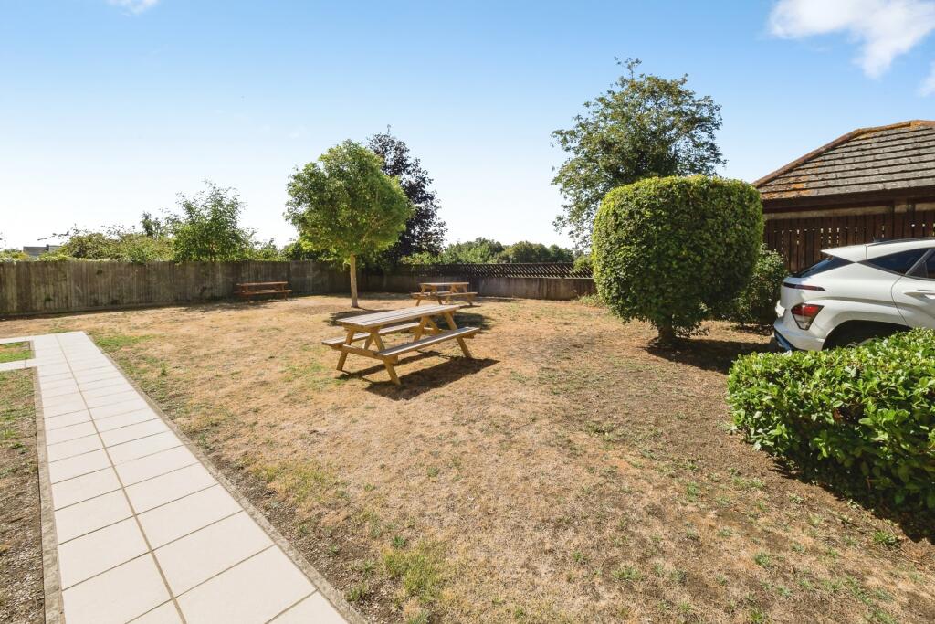 Apartment in London - View 4