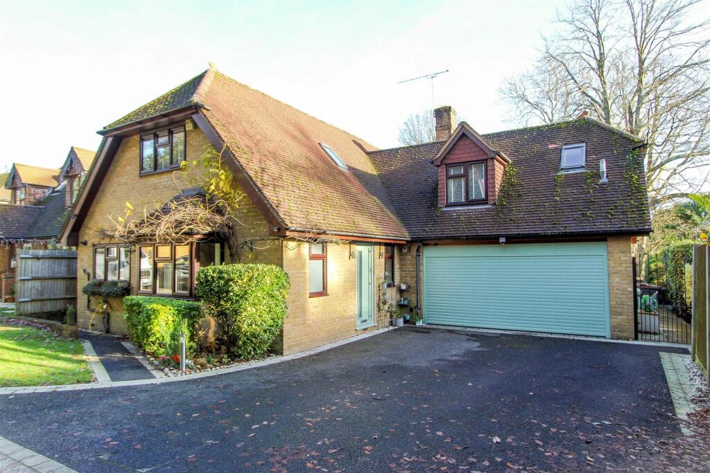 Main image of property: Chipstead - Coulsdon borders