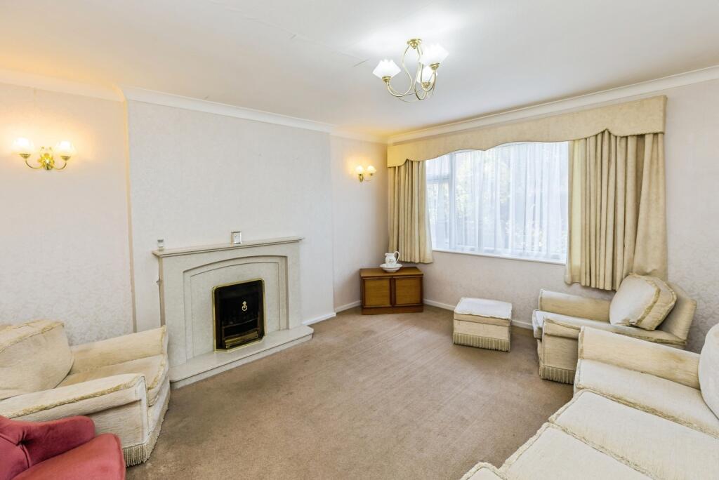 House in Wirral, Liverpool City Region - View 2