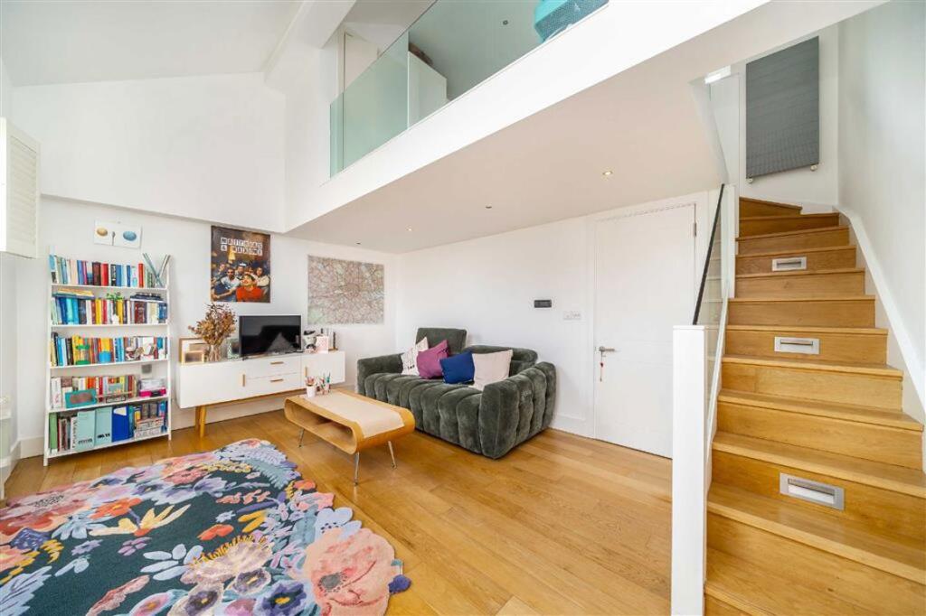 Main image of property: Northcote Road, Between The Commons