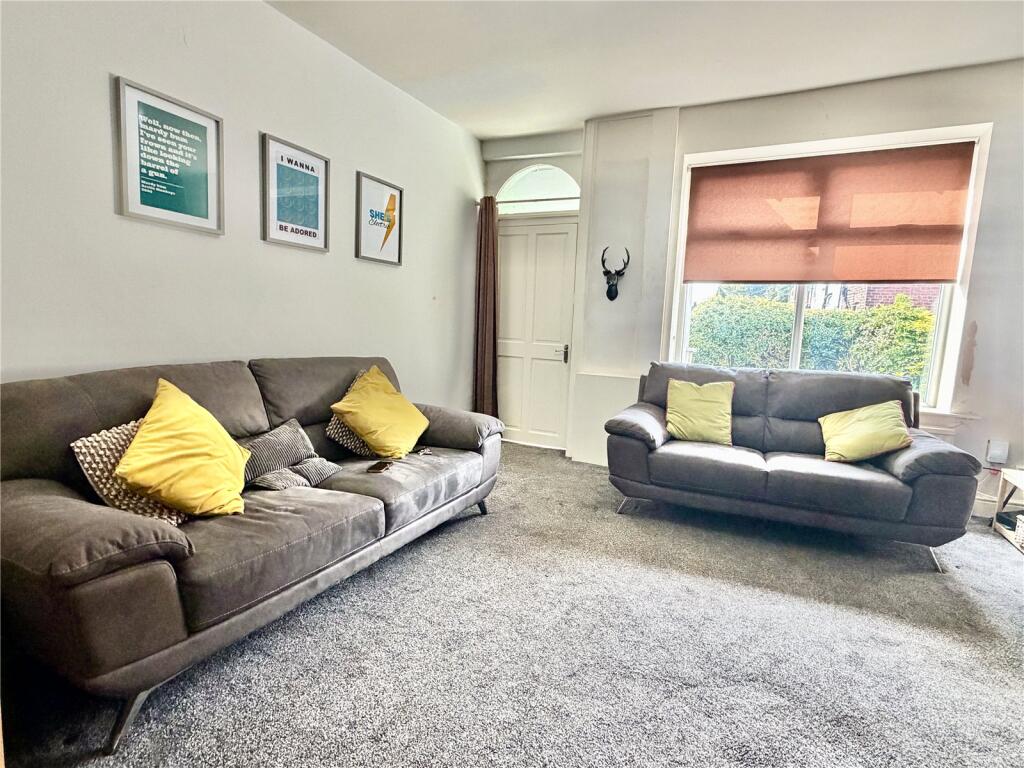 House in Rochdale, Greater Manchester - View 3