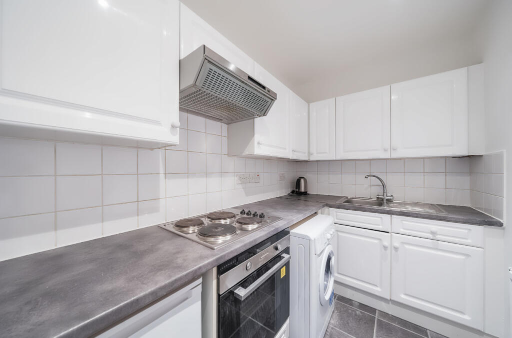 Apartment in London - View 2