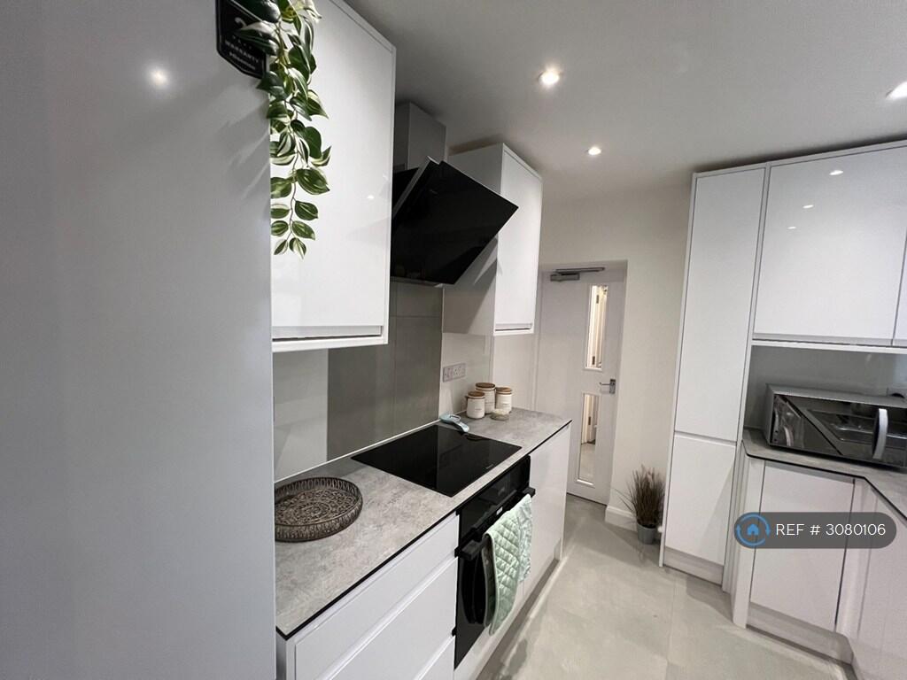 House in Reading - View 4