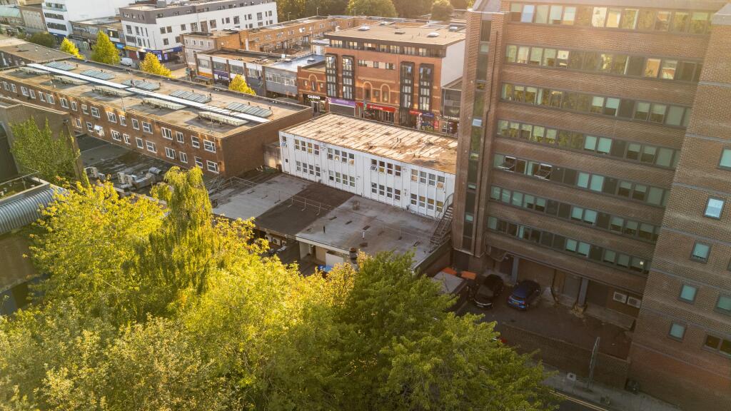 Apartment in Hemel Hempstead, The Image - View 4
