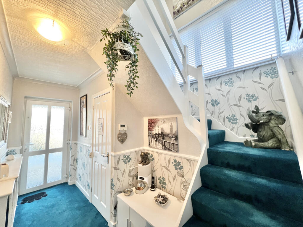 Winchcombe Road,  Cleveleys, FY5 photo 2