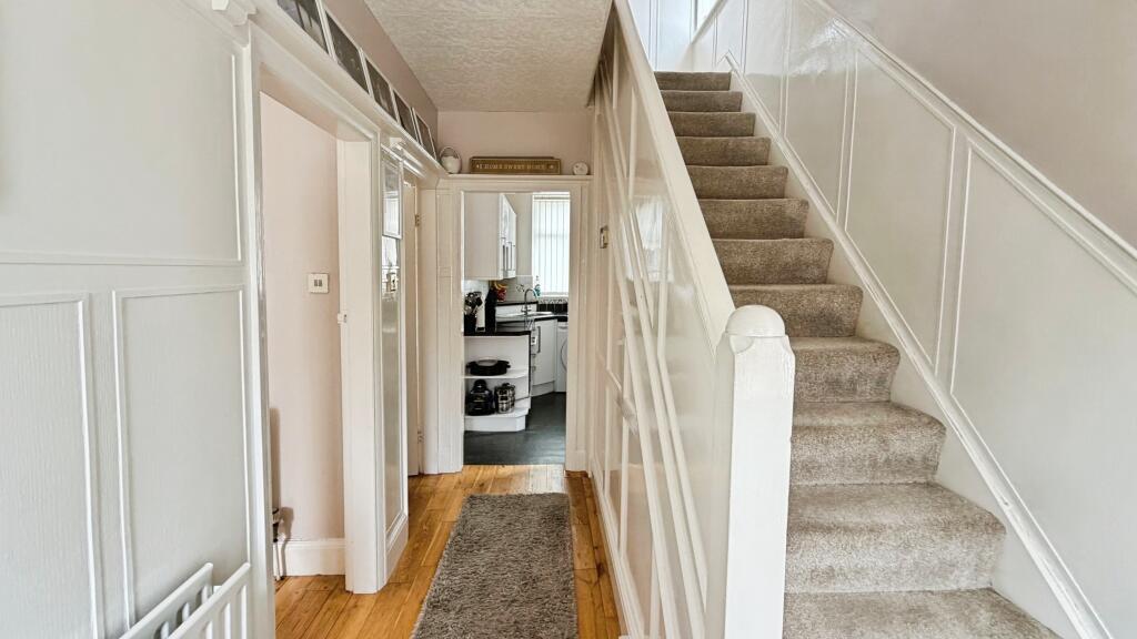 House in Wakefield - View 4