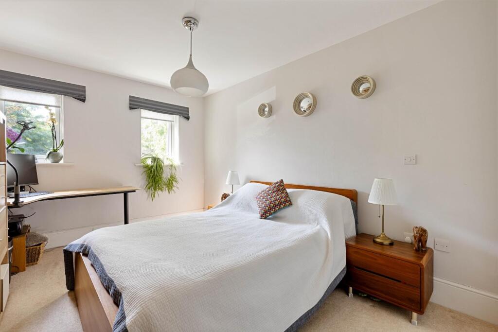 Apartment in London - View 4