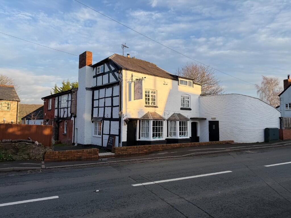 Main image of property: HEREFORDSHIRE -  BLACK & WHITE VILLAGE FREEHOUSE