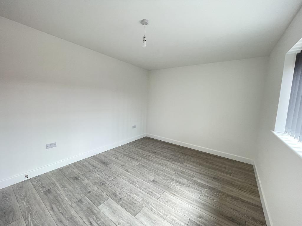 Apartment in Havant, Waterlooville - View 5