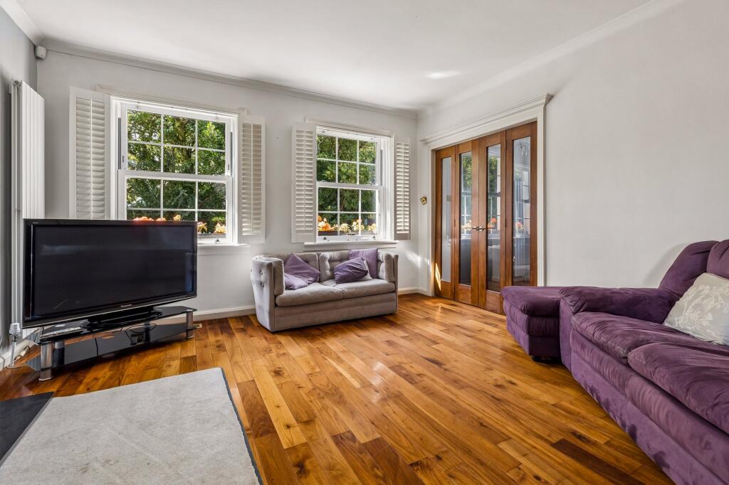 House in Newton Mearns, High Carolside, Whitecraigs - View 5