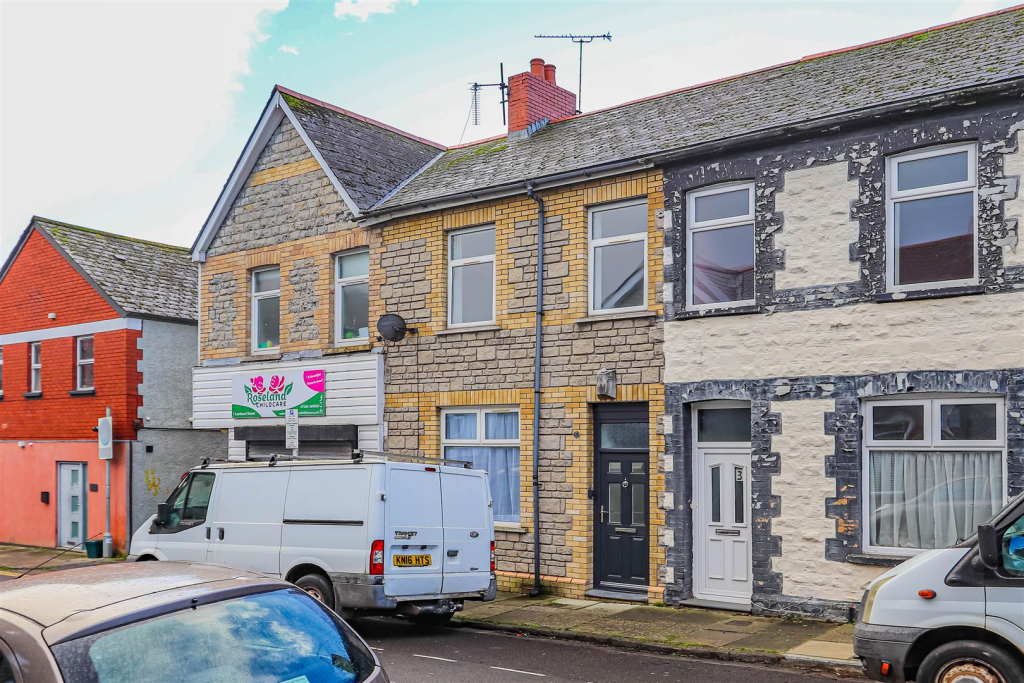 Main image of property: Lombard Street, Barry