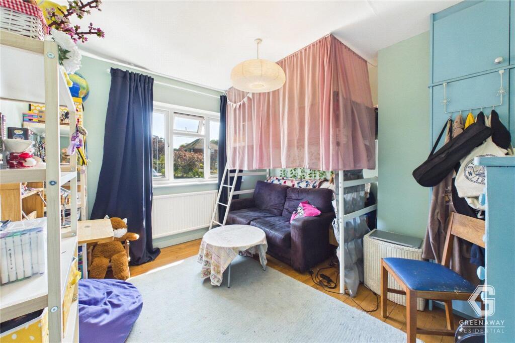 House in Redhill - More