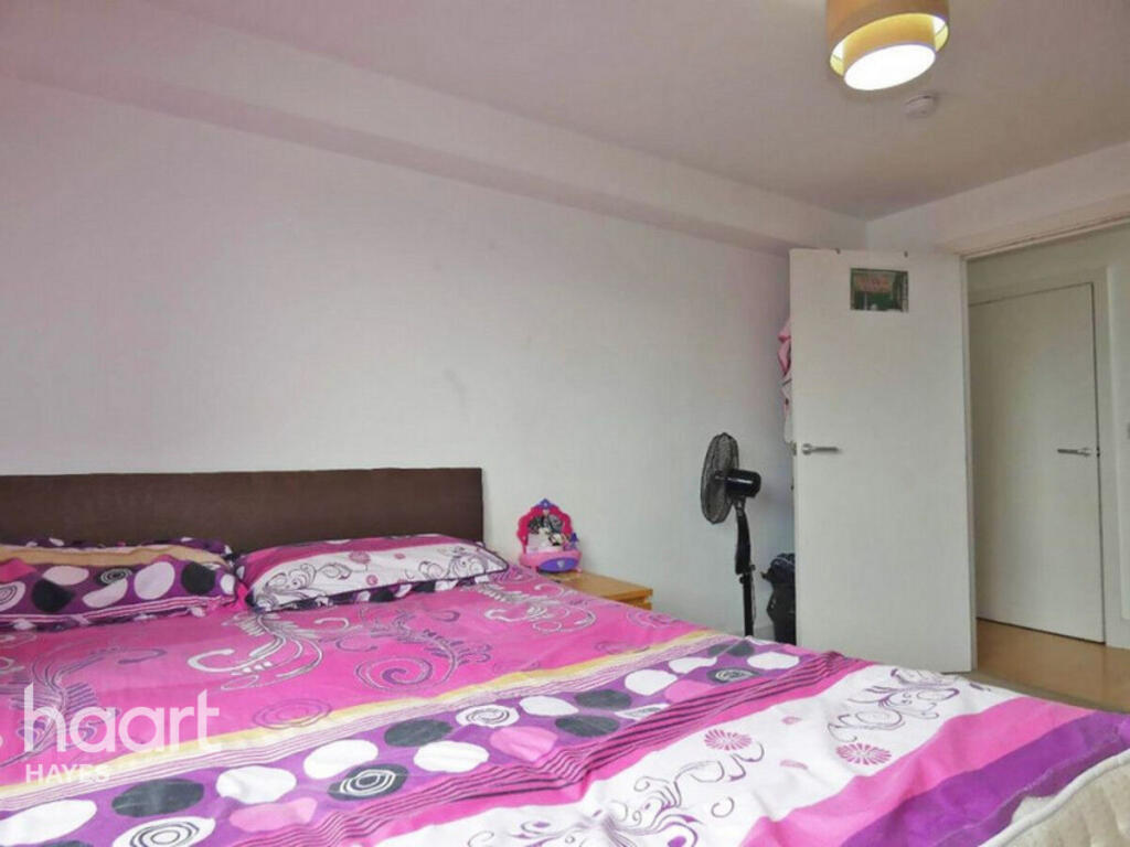Apartment in London - More