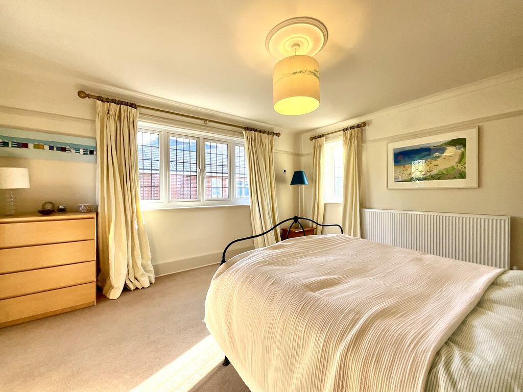 Chessel Avenue, Boscombe Manor photo 4