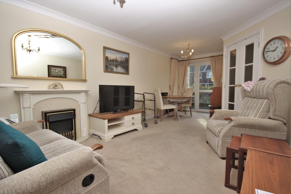 Peel House Lane, Widnes, WA8 photo 2