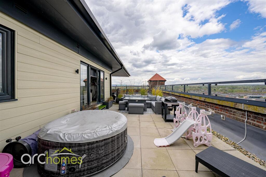 Apartment in Wigan - View 4