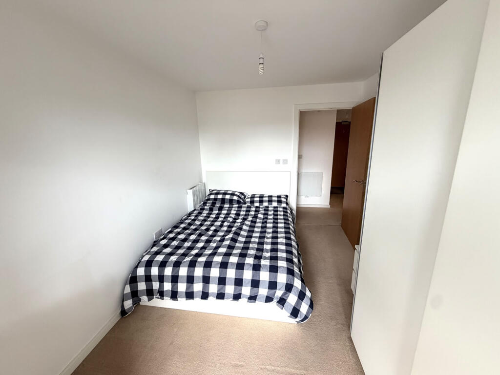 Apartment in Salford, Ordsall - More