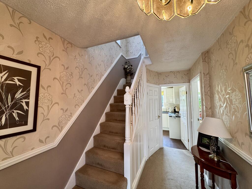 House in Birmingham, Lyndon Green - View 4