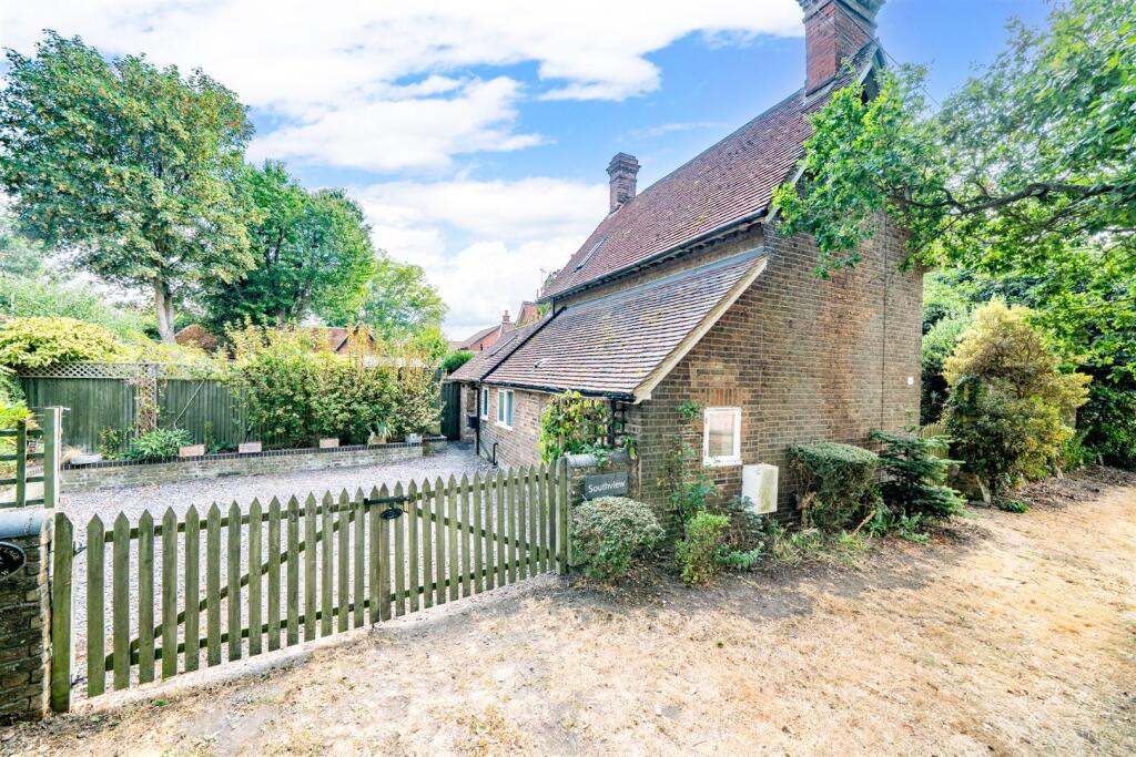 House in Watford - View 5