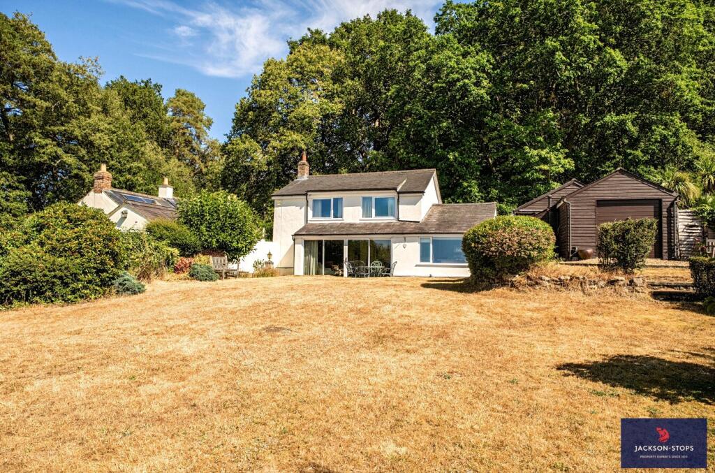 Main image of property: Drakewell Road, Bow Brickhill, Buckinghamshire, MK17