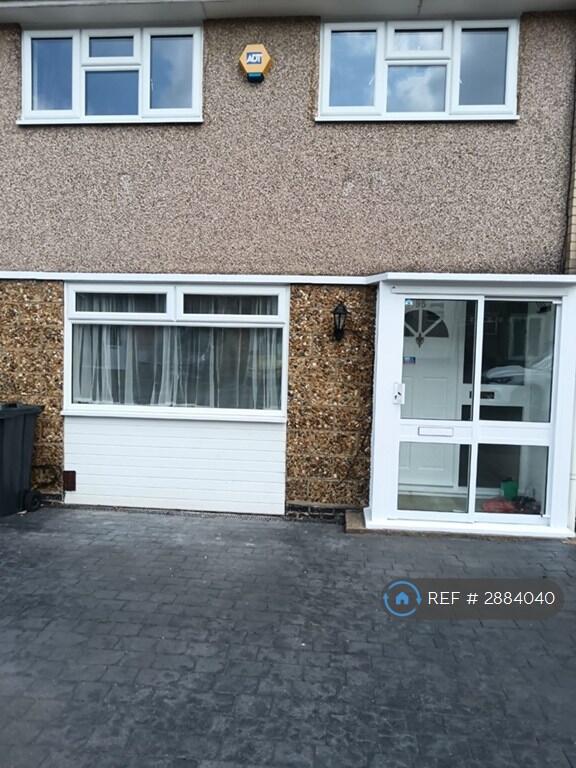 Main image of property: Nether Priors, Basildon, SS14