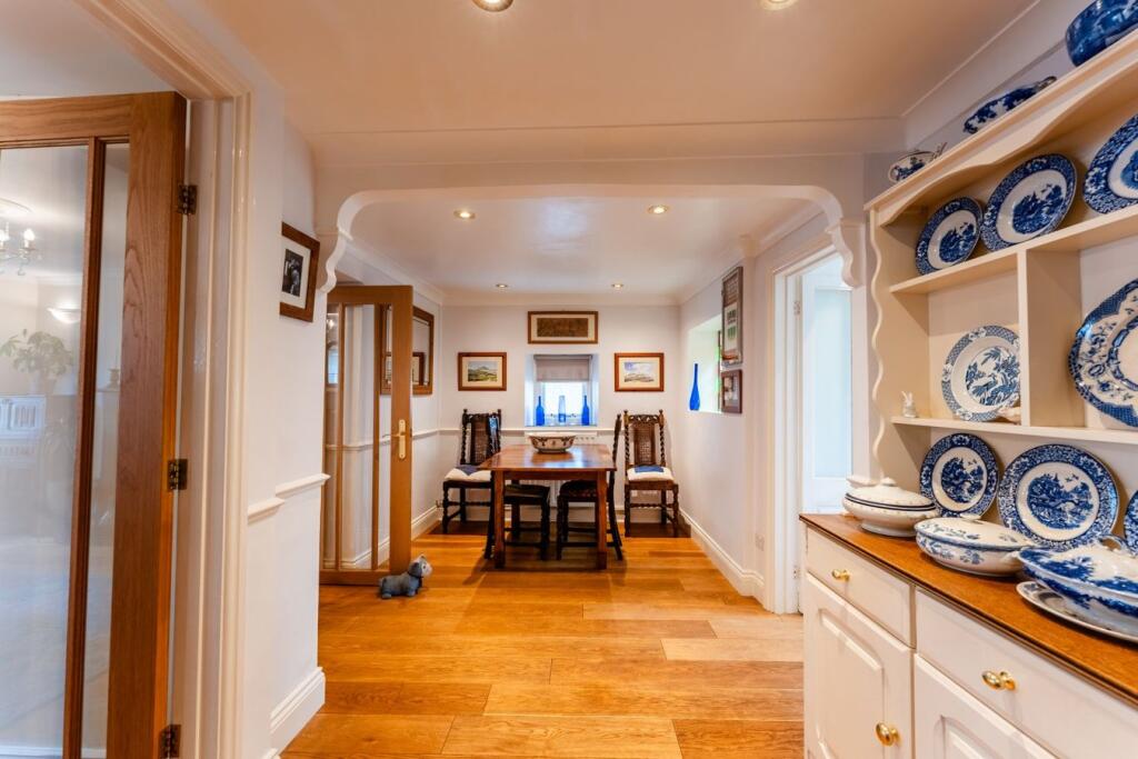 36, North Street, Abergavenny, NP7 photo 4