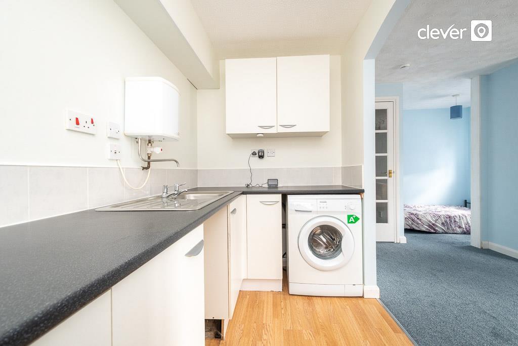 Apartment in Plymouth - View 5