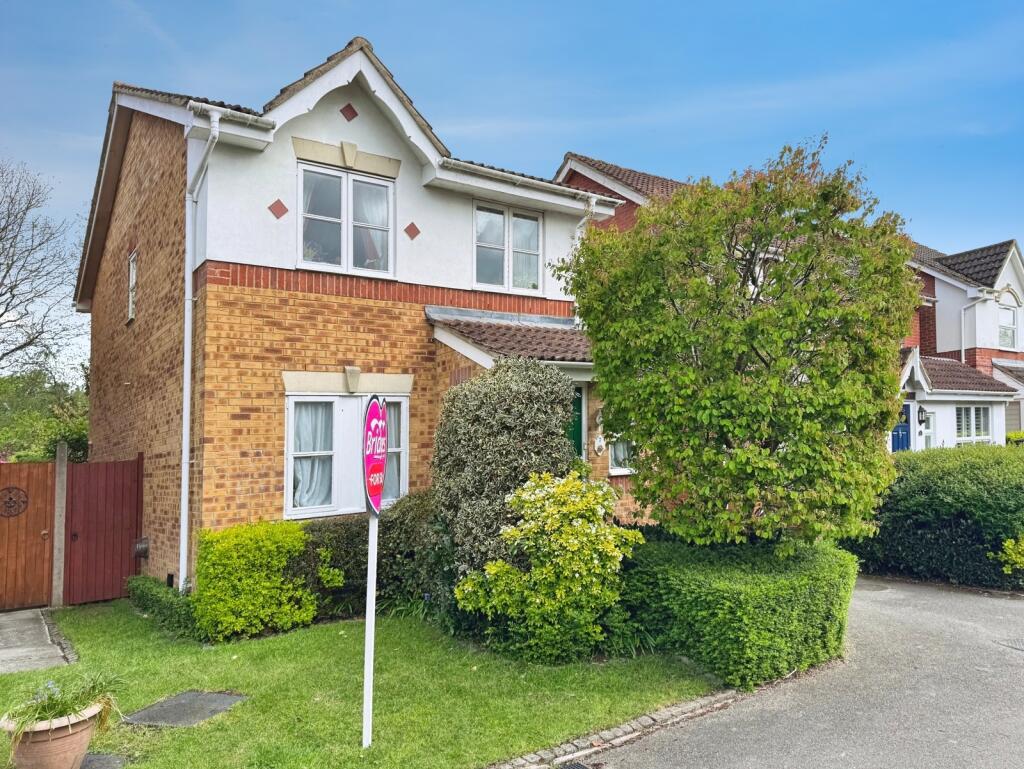 Main image of property: Lincoln Close, Ash Vale, Surrey, GU12